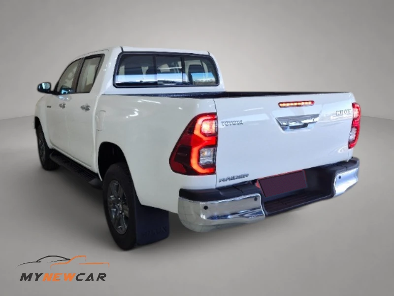 Toyota Hilux 2.8GD-6 48V Double Cab 4×2 Raider Auto