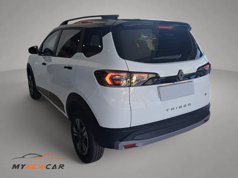 Renault Triber 1.0 Iconic Manual