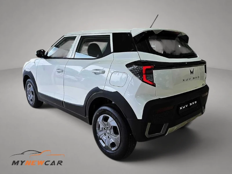 Mahindra XUV 3XO 1.2T MX2 Auto