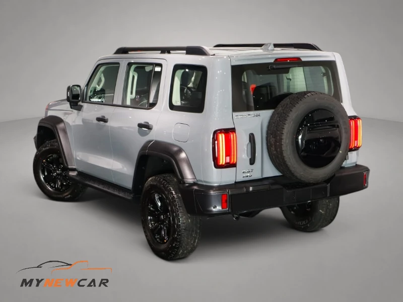 GWM Tank 300 2.4T Luxury 4×2 Auto