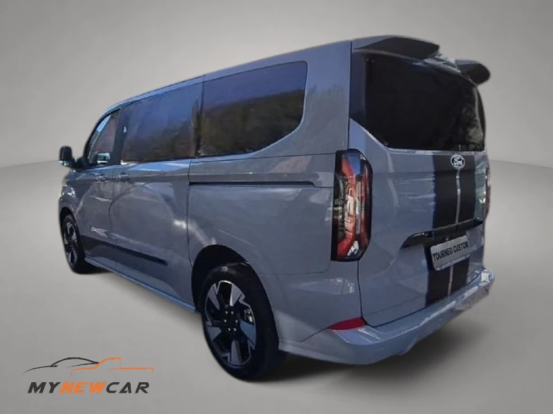 Ford Tourneo Custom 2.0SiT Sport SWB Auto